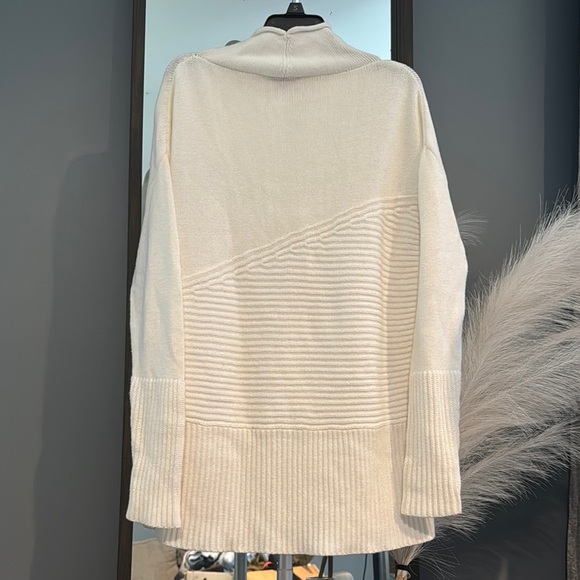 Vince Camuto Cream Turtleneck Sweater with Ribbed Texture - Picture 6 of 6